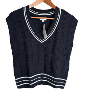 Evereve black sweater vest with white detail v-neck